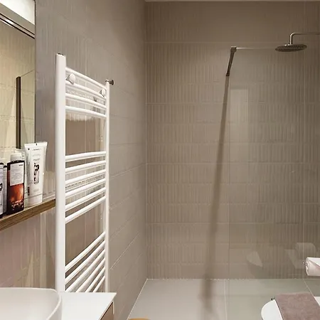 Heart Of Athens Suites Room photo